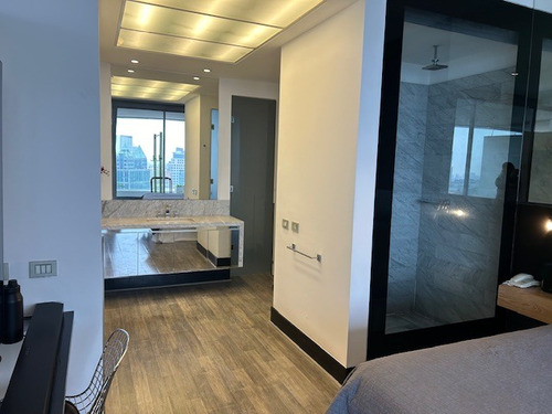Venta De Hermoso Departamento W, Residences