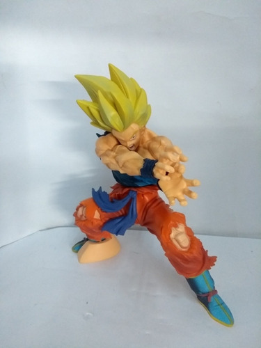 Muñeco Dragón Ball Goku Super Sayayin Haciendo Kameha 