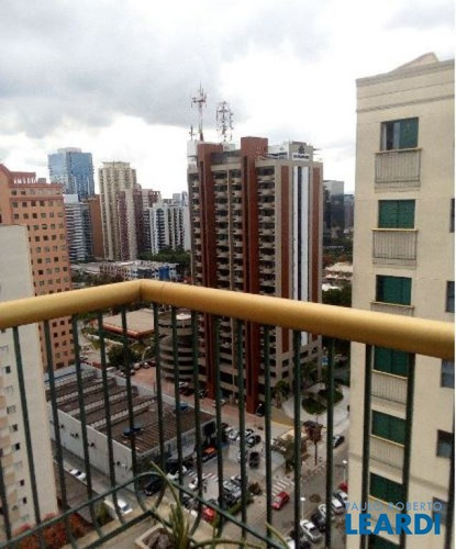 Imagem 3 de 5 de Apartamento - Alphaville - Sp - 584469