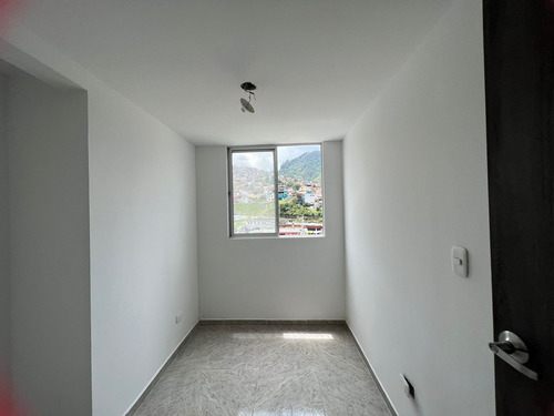 Alquiler De Apartamento En Los Cambulos, Manizales 