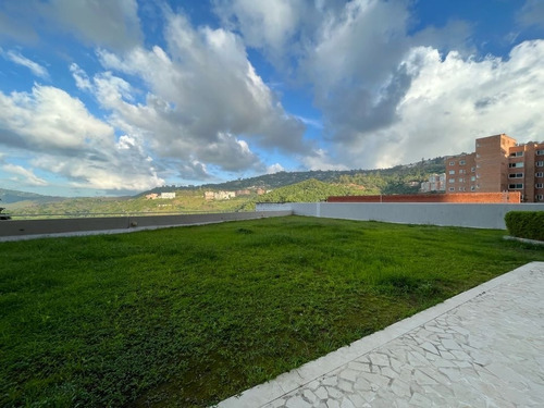 Imagen 28 de 28 de Vendo Excelente Apartamento 210 M2 4h/4b/3p Lomas Del Sol