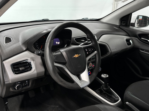 Chevrolet Onix 1.0 MPFI LT 8V FLEX 4P MANUAL