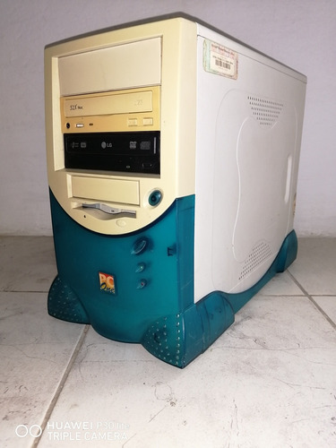 Imagen 2 de 6 de Case Para Pc Con Cd Rum Y Quemador De Cd