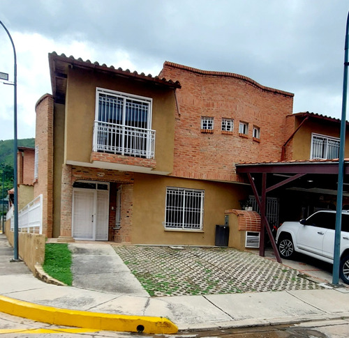 Town House En Conjunto Residencial Altos Del Rincón (k.a)