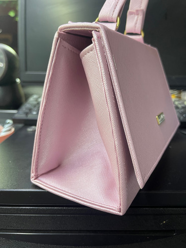 Bolsa De Mano Negro Lisa Oro Negro