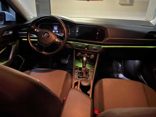 Imagen 10 de 10 de Volkswagen Vento 2019 1.4 Comfortline 150cv At