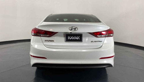 Imagen 8 de 15 de 38395 - Hyundai Elantra 2018 Con Garantía