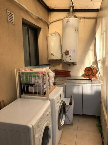 Imagen 16 de 20 de Venta Impecable 2 Ambientes Y Medio Con Fondo Y Parrilla