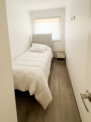 Arriendo De Departamento En Edificio Luminity, En Los Áng