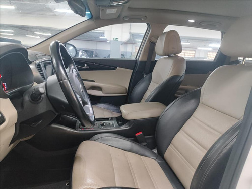 Kia Sorento 3.3 V6 GASOLINA EX 7L AUTOMATICO