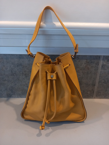 Cartera Prune Amarilla Cuero Graneado Impecable Sin Detalles