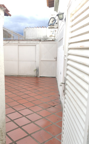 Imagen 4 de 27 de Se Alquila Anexo 30m2 1h/1b/1p Macaracuay 0348