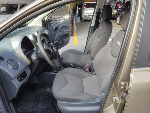 Imagem 12 de 18 de Fiat Uno 2013 1.4 Way Flex 5p