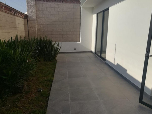 Imagen 9 de 30 de Casa - Fraccionamiento Lomas De Angelópolis