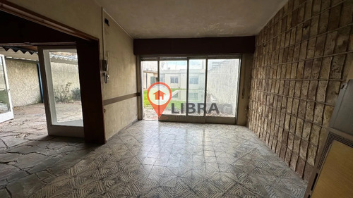 Hermosa Casa De 4 Dorm Con Gigante Terreno Parrillero Y Garaje