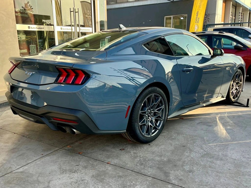 Ford Mustang 2024