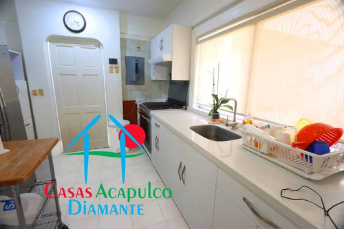 Imagen 15 de 30 de Cad Océano Playa Fortuna Ph 7. Roof Garden Con Palapa, Sala, Comedor, Asador Y Alberca Para 8 Personas
