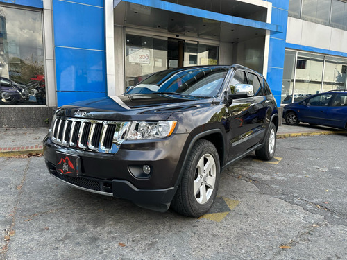 Jeep Grand Cherokee Sport Wagon 2013