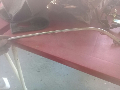 Moldura Izquierda Passat 561 853 101 (Usado)