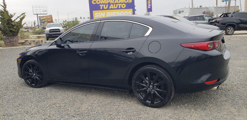Mazda 3 Carbon Edition 2023