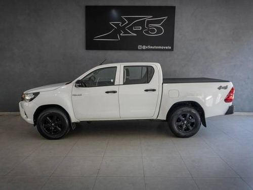 Toyota Hilux 2.8 POWER PACK 4X4 CD 16V DIESEL 4P MANUAL