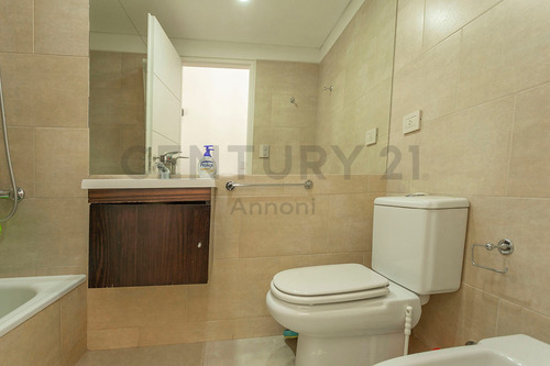 Venta Duplex 3 Dormitorios Y Cochera Cubierta En Olivos