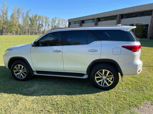 Toyota Sw4 2.8 Srx 177cv 4x4 7as At 2019