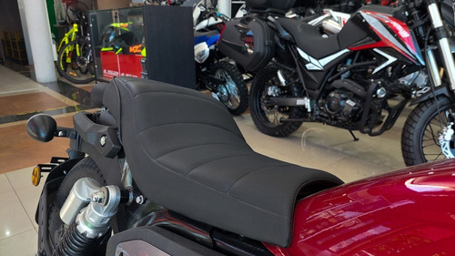 Imagen 12 de 17 de Keeway K-light 202 0km