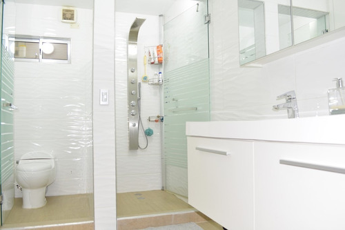 Imagen 8 de 20 de Hermoso E Impecable En Town House En Tazajal, Naguanagua Res. Villa Fontina Adp
