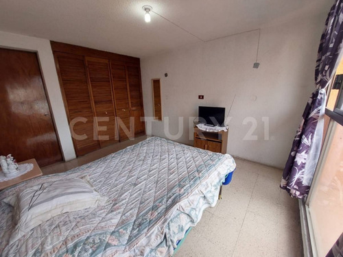 Imagen 15 de 19 de Casa En Venta De 3 Niveles Con Roof Garden, Cerca De Monte Maria