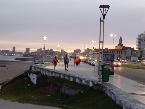 Temp Invierno/ Feriados. Depto 1 Amb Fte Playas. Cochera.