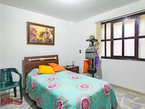 Casa Tranquila En Excelente Sector.(mls#235167)
