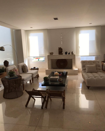 Belíssima Casa A Venda No Condomínio Gênesis 2 Em Alphaville - 2732 - 67736362