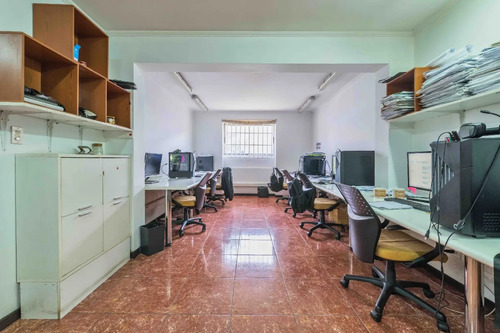 Oficinas Operativas Y Espaciosas