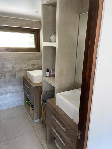 Preciosa Casa Barrio Lo Beltran, Remodelada!!! Vitacura.