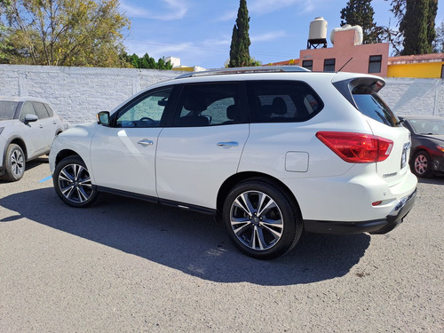 Nissan Pathfinder EXCLUSIVE 4WD