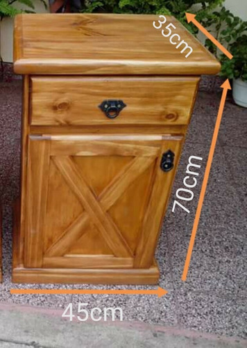 Mesa De Luz En Pino Con Un Cajon Y Una Puerta Todo Lustrado