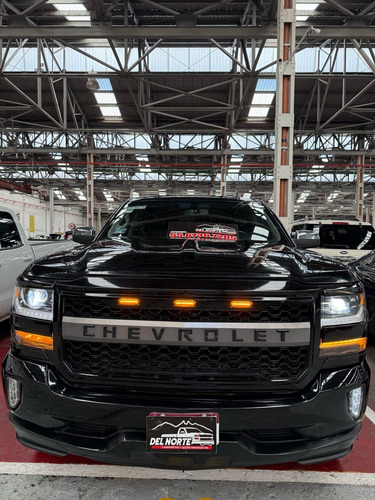 Chevrolet Silverado 5.4 2500 Doble Cabina Ls 4x2 At