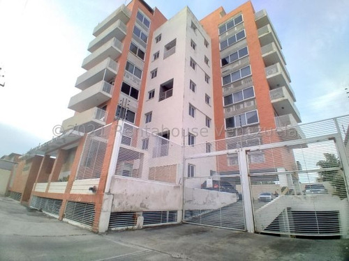 Imagen 1 de 30 de Apartamento En Venta En Nueva Segovia Este De Barquisimeto Lara 0-4-2-4-5-9-3-7-5-4-2/ Rent-a-house Centro Occidente Vende Código: 22-4947