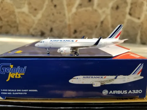 Avion Airbus A320-200 De Air France F-hepf En Escala 1:400