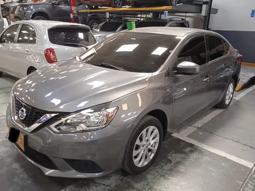 Nissan Sentra 1.8 B17 Fl Advance