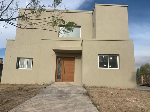Casa En Venta En El Canton Norte