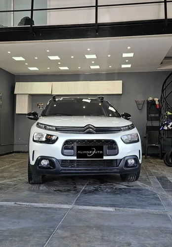 Citroën C4 Cactus 1.6 Shine Turbo Aut