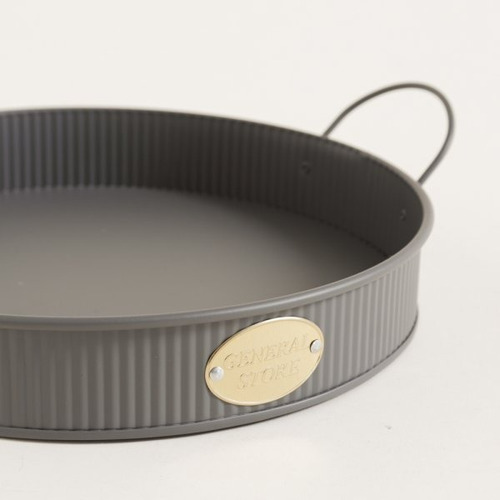 Imagen 3 de 4 de Bandeja De Metal Gris General Store 31x5 Cm