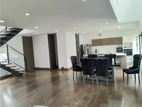190m2 Apartamento En El Poblado