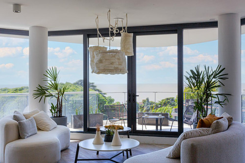 Venta Departamento 4 Ambientes En La Lucila Sobre Avenida Libertador