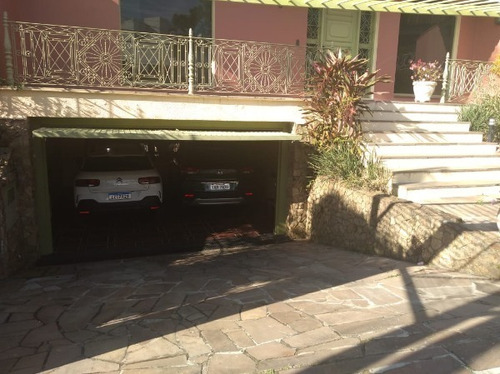 Casa Em Medianeira Com 3 Dormitórios - Su18