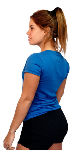 Imagen 4 de 4 de Remera Spandex Con Logo En Vinilo Refractario - Mujer