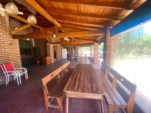 Casaquinta Estadia Y Eventos Familiares.-