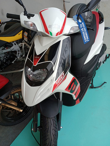 Imagen 2 de 6 de Aprilia Sr 160